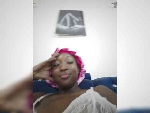 KittyKissess