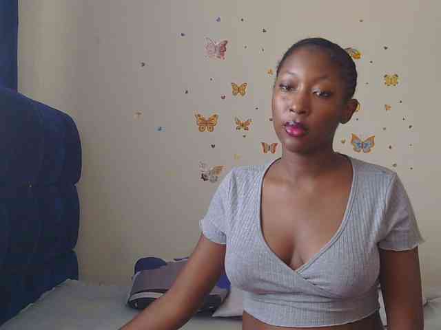 KittyKissess