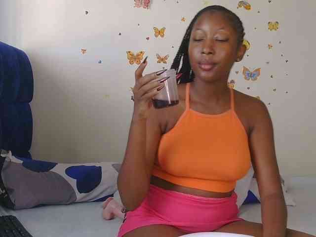 KittyKissess