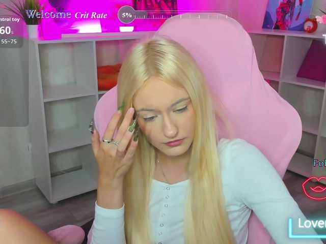 Golden-Whisper live cam on BongaCams