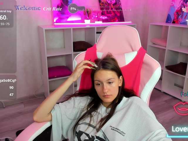 Golden-Whisper live cam on BongaCams
