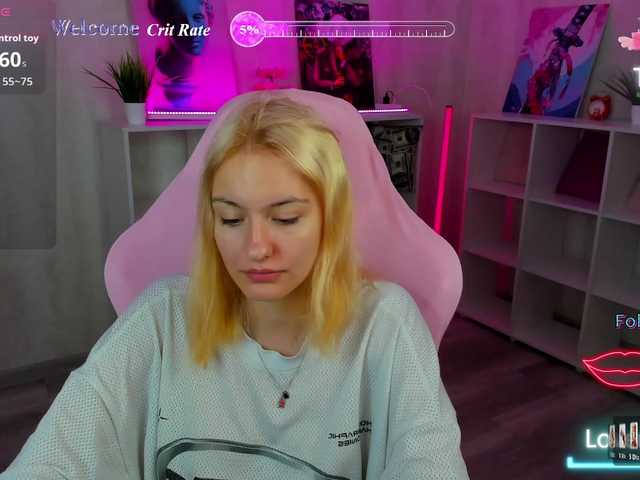 Golden-Whisper live cam on BongaCams