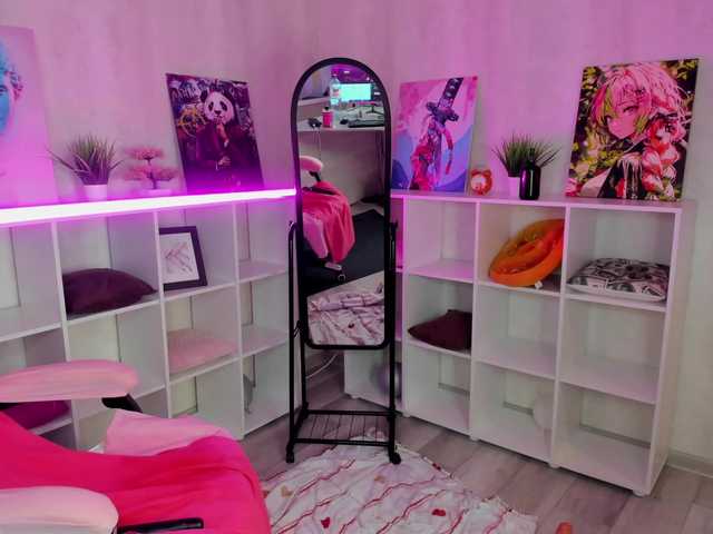 Golden-Whisper live cam on BongaCams