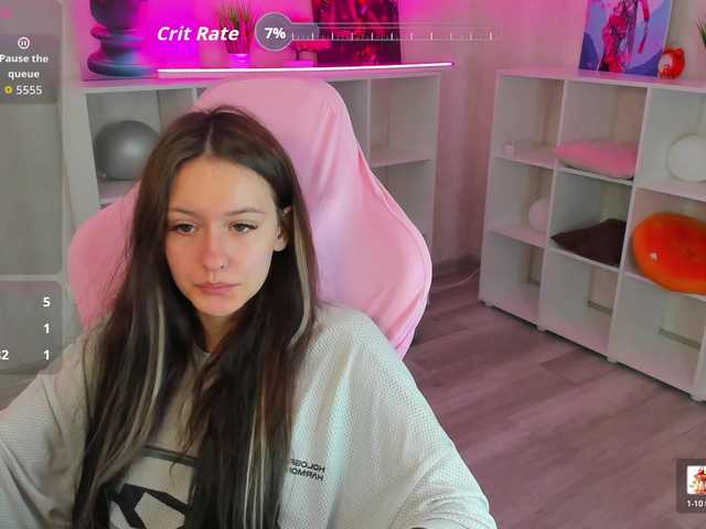 Golden-Whisper live cam on BongaCams