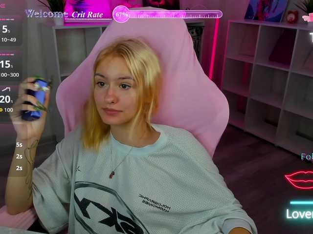 Golden-Whisper live cam on BongaCams
