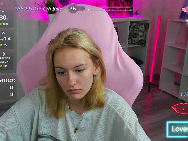 Golden-Whisper live cam on BongaCams