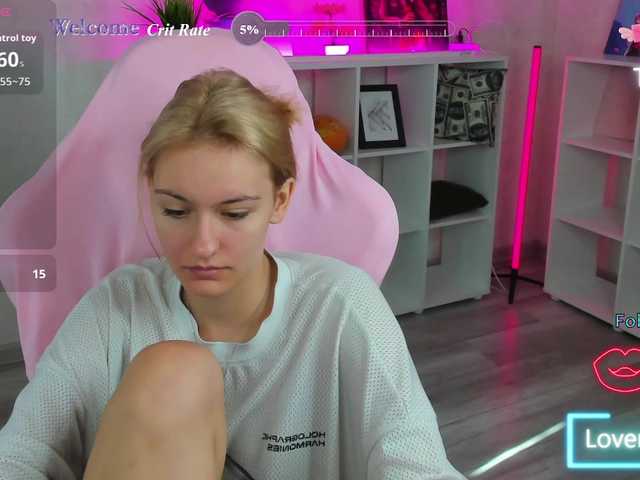 Golden-Whisper live cam on BongaCams