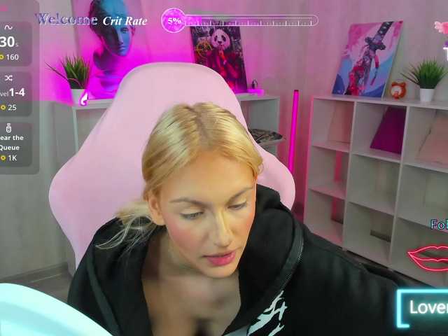 Golden-Whisper live cam on BongaCams