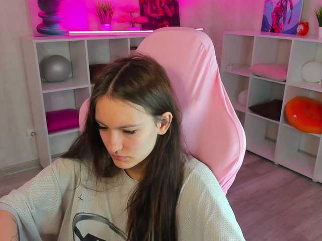 Golden-Whisper live cam on BongaCams