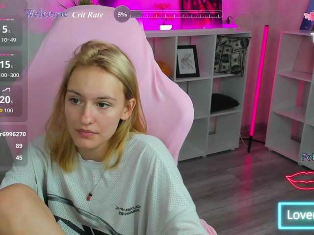 Golden-Whisper live cam on BongaCams