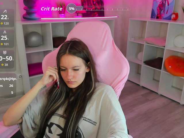 Golden-Whisper live cam on BongaCams