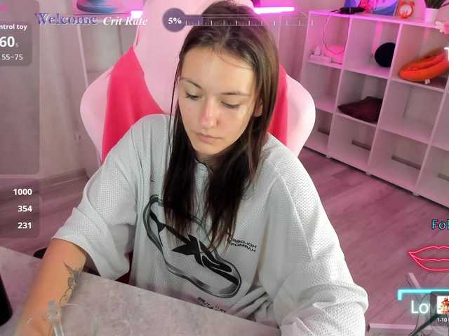 Golden-Whisper live cam on BongaCams