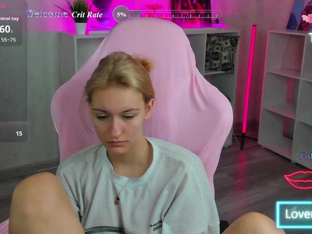 Golden-Whisper live cam on BongaCams