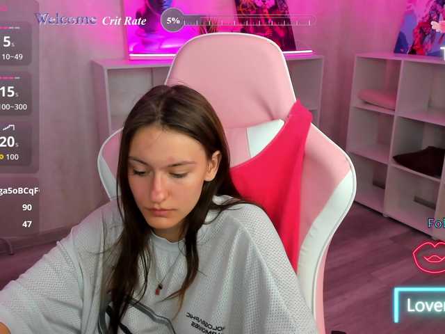 Golden-Whisper live cam on BongaCams