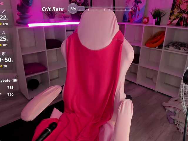Golden-Whisper live cam on BongaCams