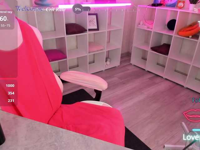 Golden-Whisper live cam on BongaCams