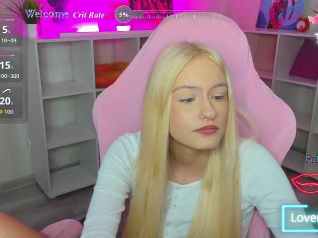 Golden-Whisper live cam on BongaCams