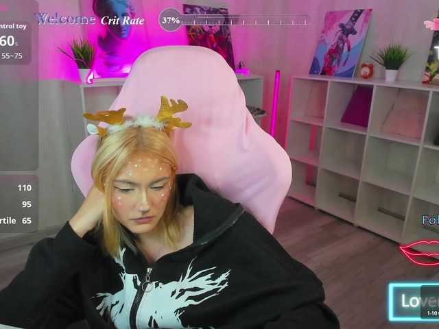 Golden-Whisper live cam on BongaCams