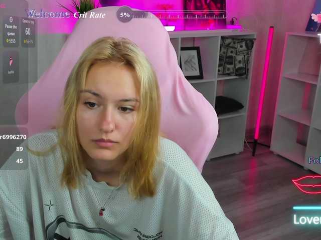 Golden-Whisper live cam on BongaCams