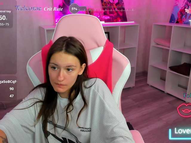 Golden-Whisper live cam on BongaCams