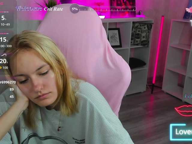 Golden-Whisper live cam on BongaCams