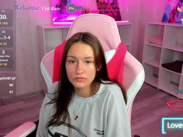 Golden-Whisper live cam on BongaCams