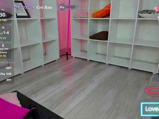 Golden-Whisper Sex Cam Show