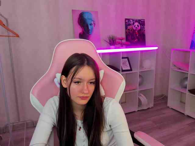 Golden-Whisper webcam