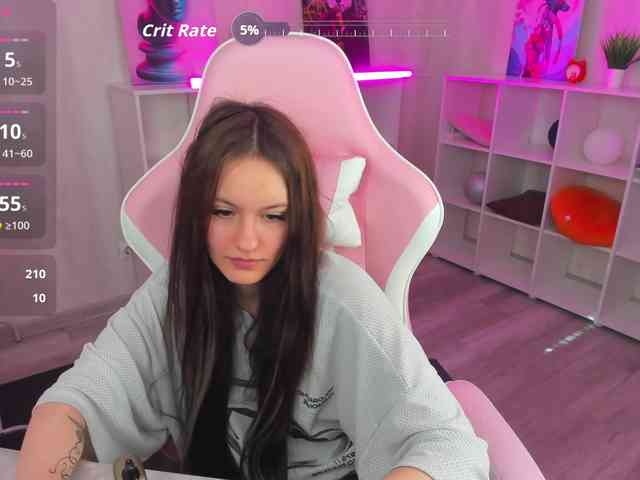 Golden-Whisper Live Webcam on BongaCams