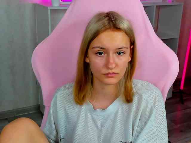 Golden-Whisper webcam