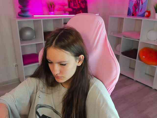 Golden-Whisper webcam