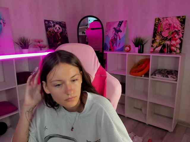 Golden-Whisper webcam