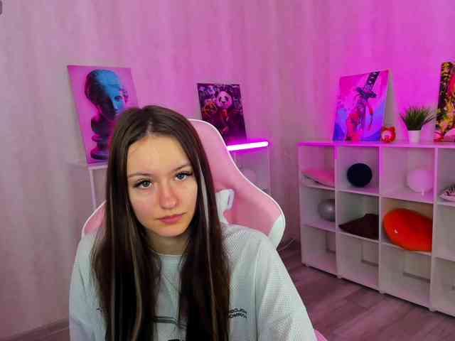 Golden-Whisper webcam