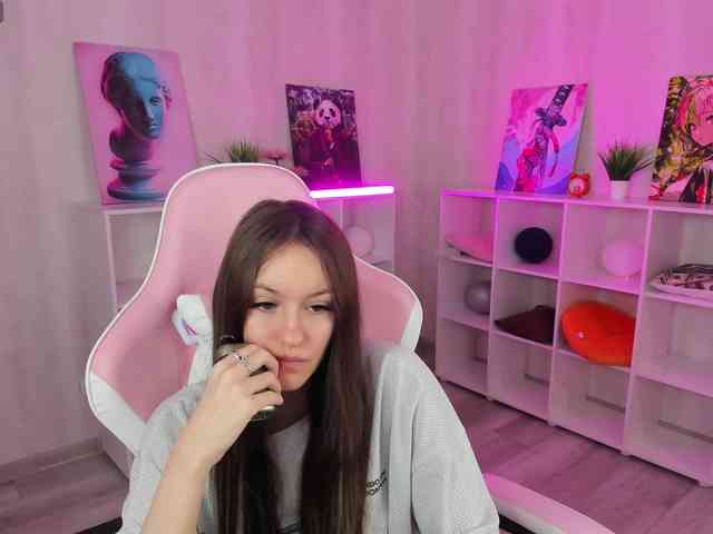 Golden-Whisper webcam