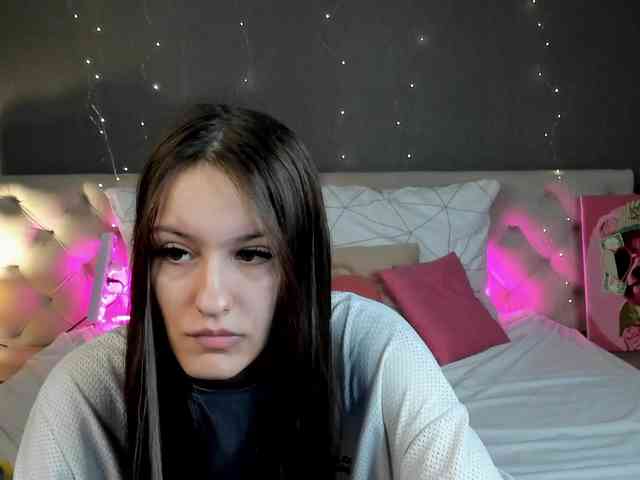 Golden-Whisper webcam