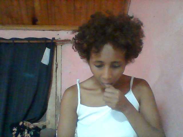 Fabrilla live cam on BongaCams