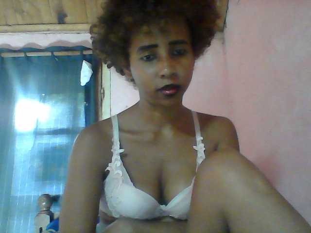 Fabrilla live cam on BongaCams