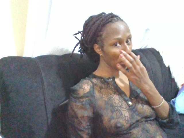 Kyaa live cam on BongaCams
