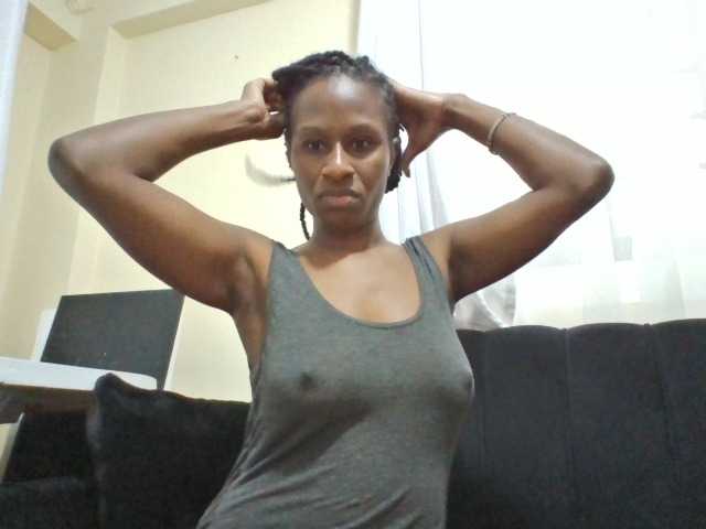 Kyaa live cam on BongaCams