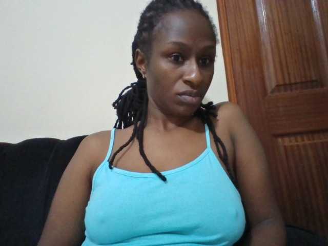Kyaa live cam on BongaCams
