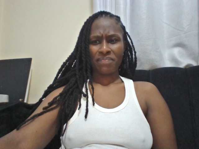 Kyaa live cam on BongaCams