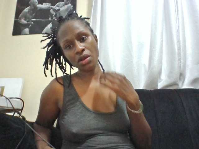 Kyaa live cam on BongaCams