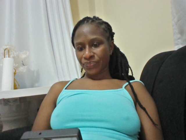 Kyaa live cam on BongaCams