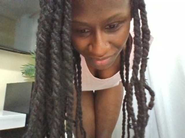Kyaa live cam on BongaCams