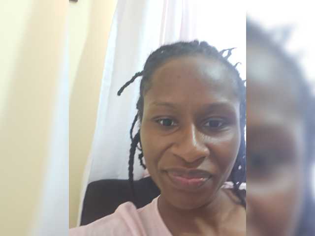 Kyaa live cam on BongaCams