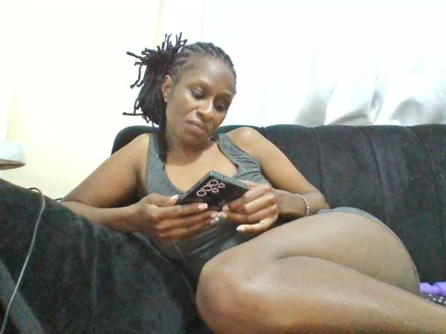 Kyaa live cam on BongaCams