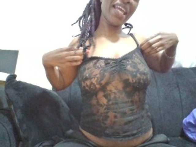 Kyaa live cam on BongaCams