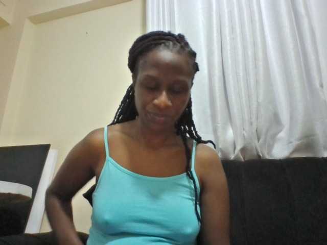 Kyaa live cam on BongaCams