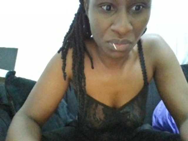 Kyaa live cam on BongaCams