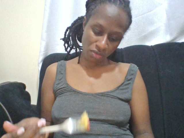 Kyaa live cam on BongaCams